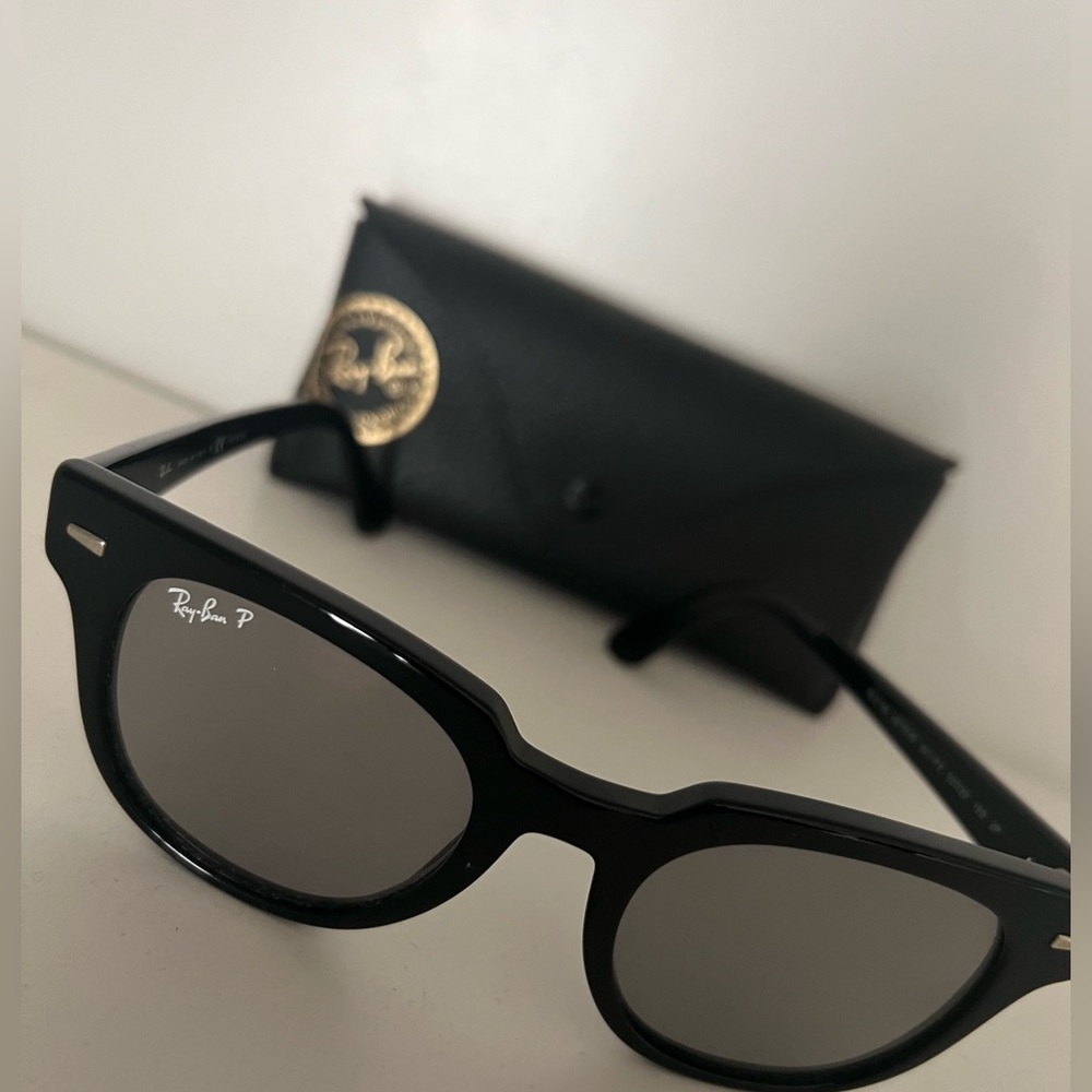 RayBan